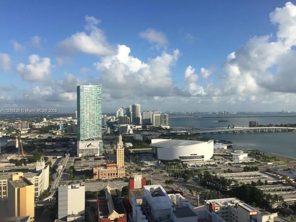 THE LOFT DOWNTOWN II COND