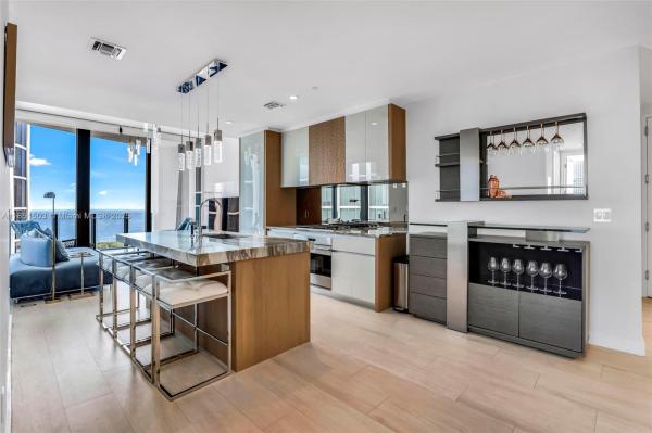 Park Grove Club Resideces