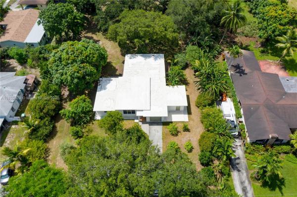 BISC GARDENS SEC F PT 1