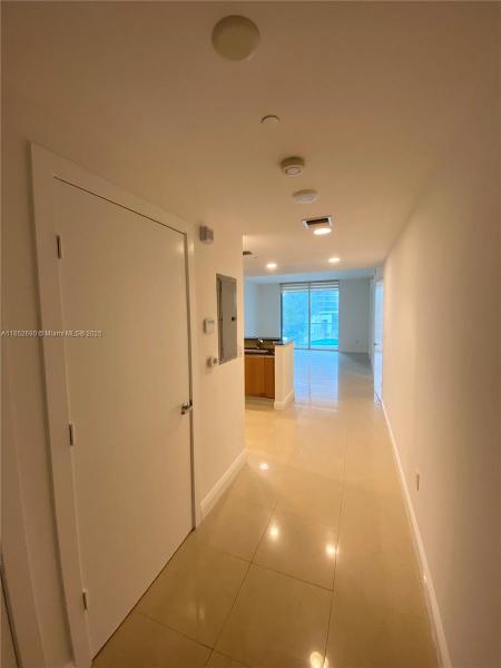 1060 BRICKELL AVE #1413, MIAMI, FL 33131