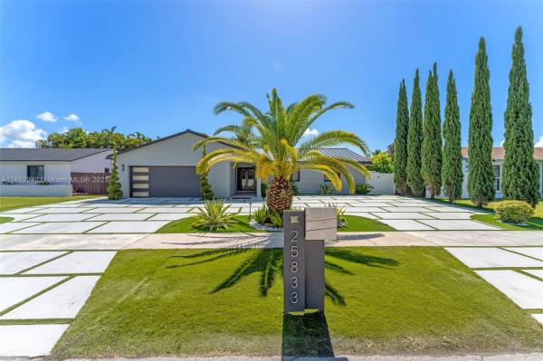 MEADOW WOOD MANOR SEC 9