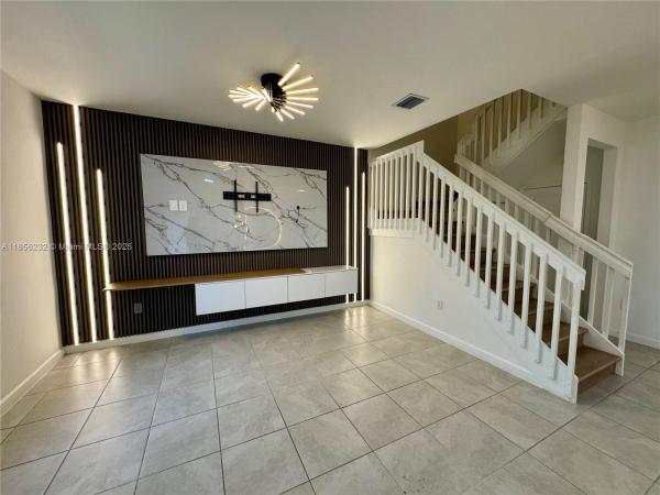 SILVER PALM RESIDENTIAL H