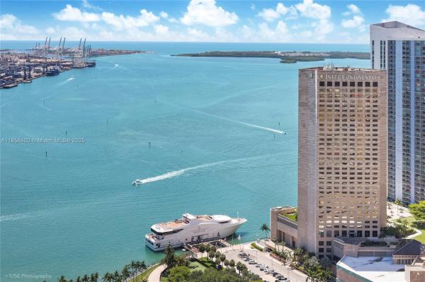 50 BISCAYNE CONDO