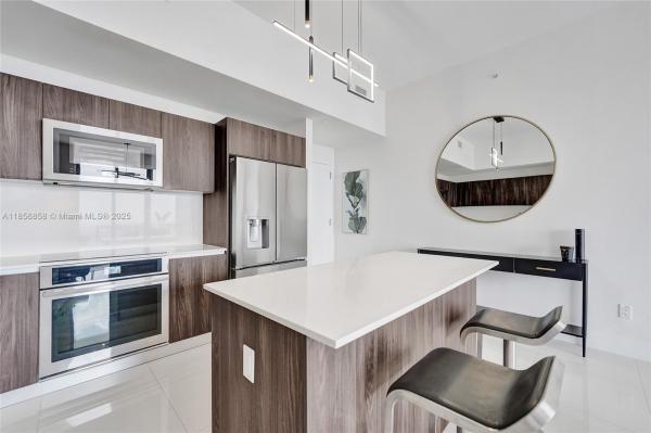 AVENTURA PARKSQUARE RESID