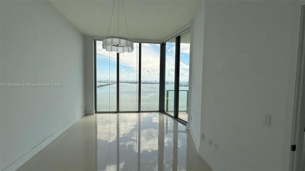 BISCAYNE BEACH CONDO