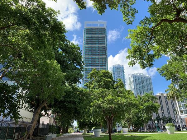 500 BRICKELL AVE #2305, MIAMI, FL 33131