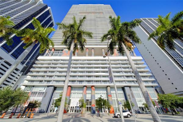 50 BISCAYNE CONDO