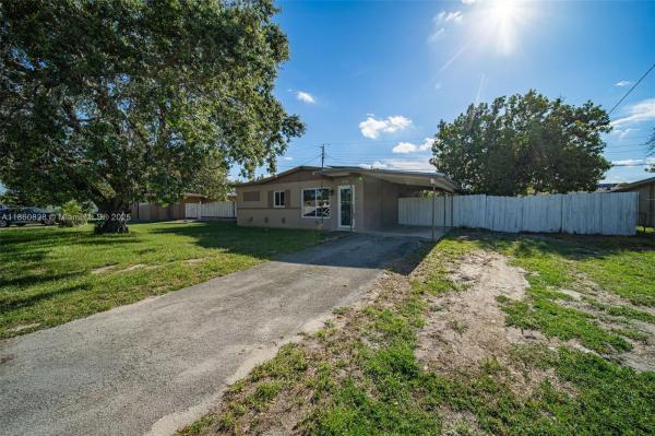 CAROL CITY LAKE STEVEN ES