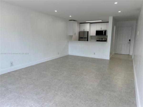 VENETIAN GARDENS @ COUNTRY