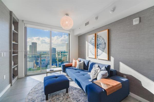 227 NE 2ND ST #2804, MIAMI, FL 33132