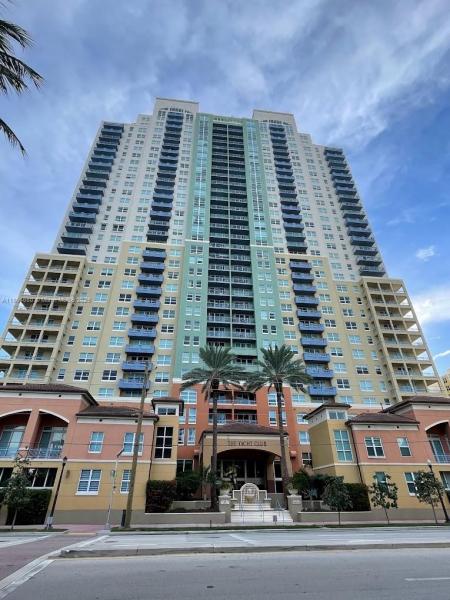 YACHT CLUB AT PORTOFINO C