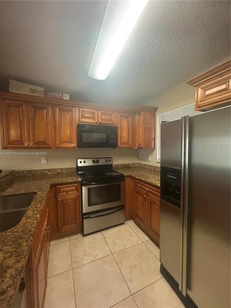 PALM BEACH PLACE CONDO