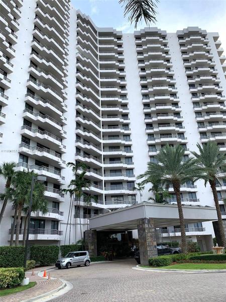 3300 NE 191ST ST #1802, AVENTURA, FL 33180