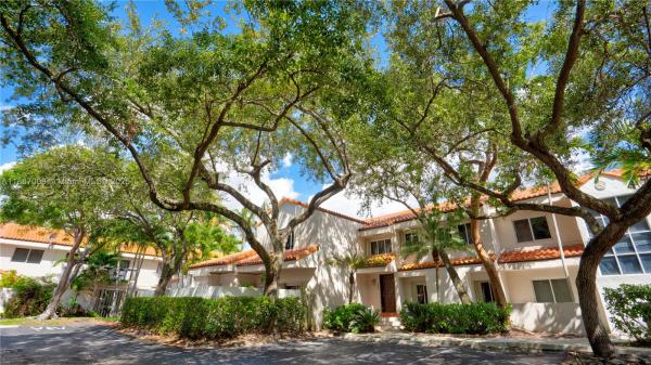 SUNSET ON THE PARK SEC 1