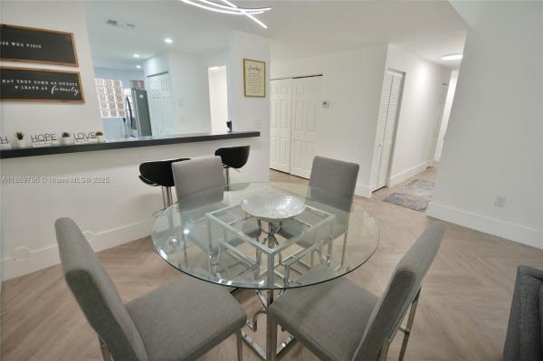 BLOSSOMS AT THE HAMMOCKS