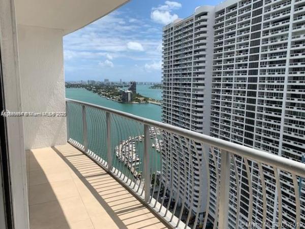 1750 N BAYSHORE DR #2806, MIAMI, FL 33132