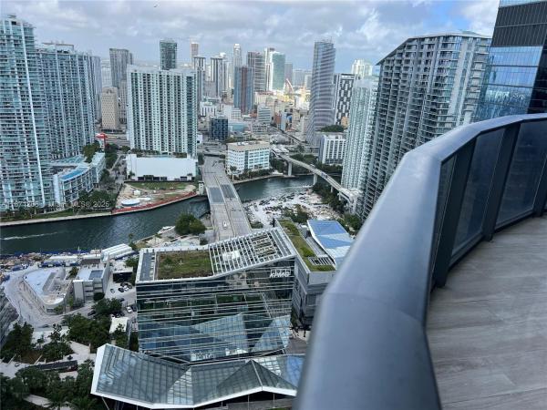 BRICKELL HEIGHTS EAST CON
