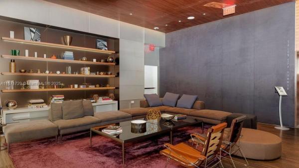 88 SW 7TH ST #908, MIAMI, FL 33130