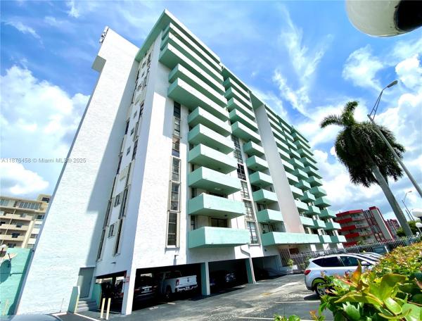 IMPERIAL TERRACES CONDO