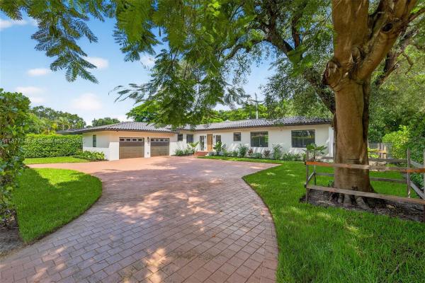 C GAB COUNTRY CLUB SEC 6