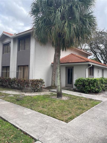 CRESCENT COVE CONDO