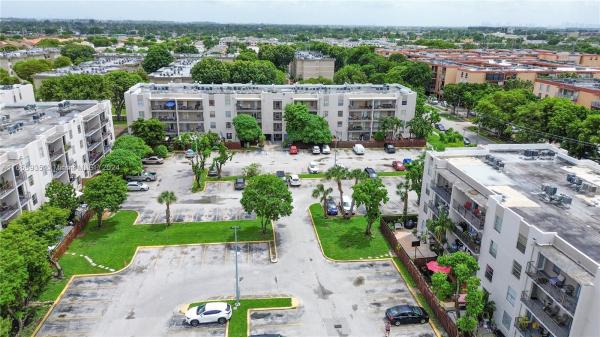 WESTLAND GARDENS CONDO