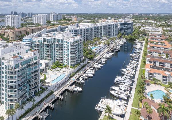 THE ATRIUM AT AVENTURA CO