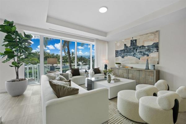 The Ritz Carlton Residenc