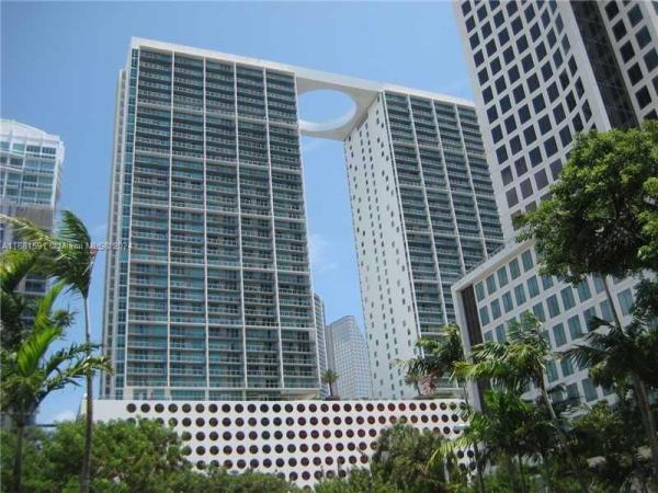 500 BRICKELL WEST CONDO