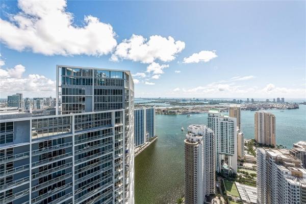 ICON BRICKELL TWO
