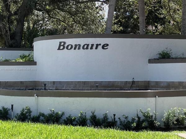 Bonaire At Woodmont