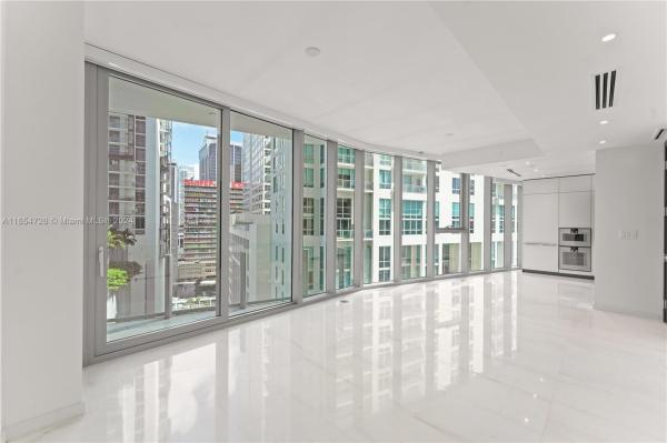 300 BISCAYNE BOULEVARD WAY #1406, MIAMI, FL 33131