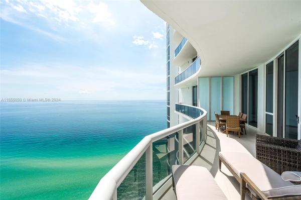 15901 COLLINS AVE #3403, SUNNY ISLES BEACH, FL 33160