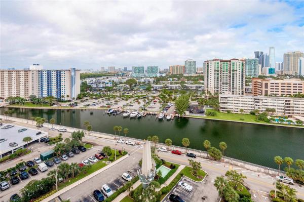 300 BAYVIEW DR #1609, SUNNY ISLES BEACH, FL 33160