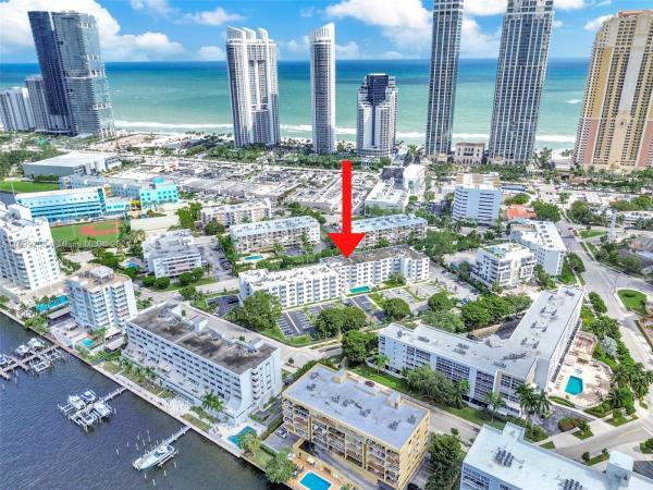 250 180TH DR #554, SUNNY ISLES BEACH, FL 33160