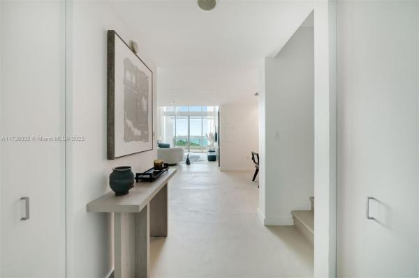 900 BISCAYNE BLVD #905, MIAMI, FL 33132