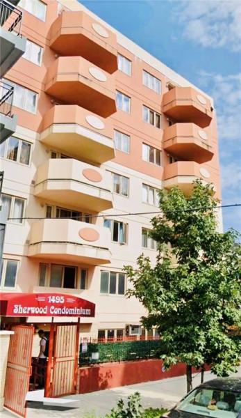 Sherwood Condominium