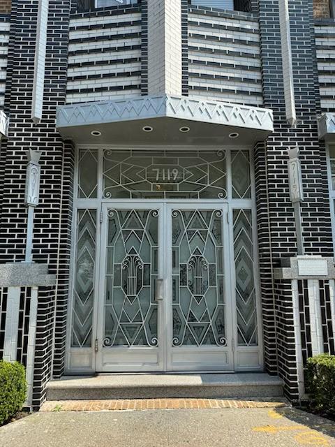 Shore Road House Inc. - фото