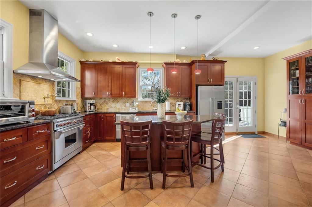 Single Family - фото