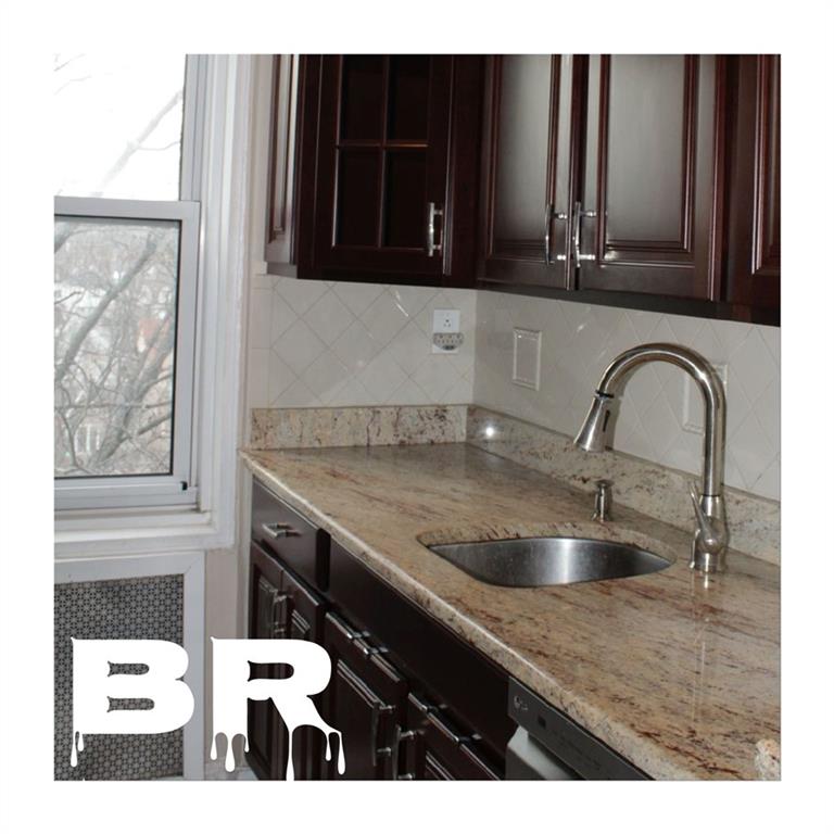 The Cambridge - фото