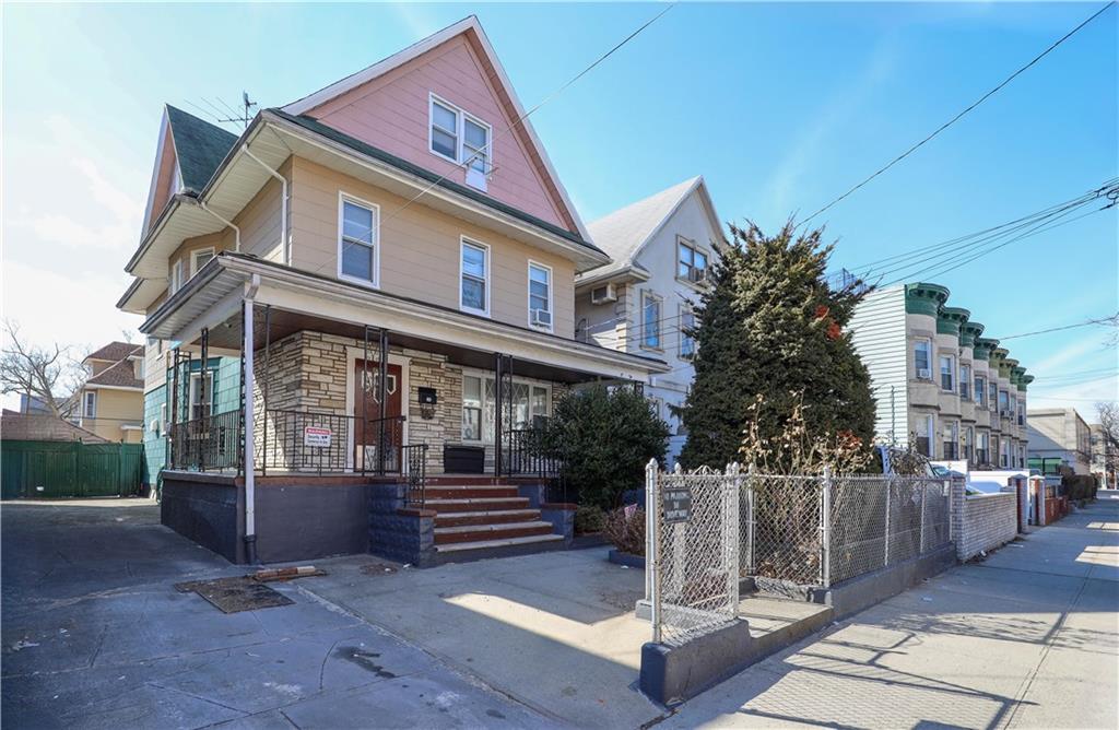 Multi Family - фото