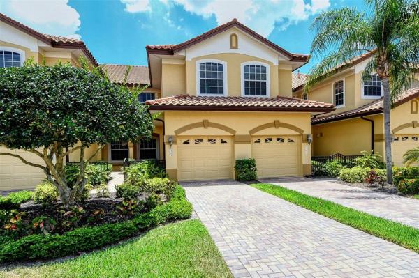 MIRAMAR LAGOONS AT LAKEWOOD RANCH