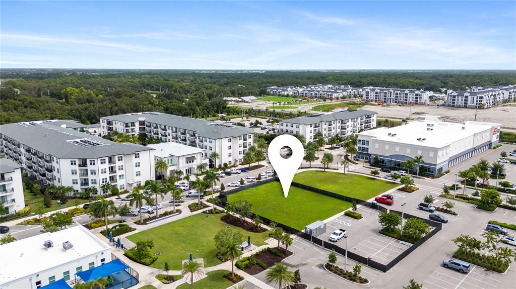 FRUITVILLE COMMONS LAND CONDO - фото