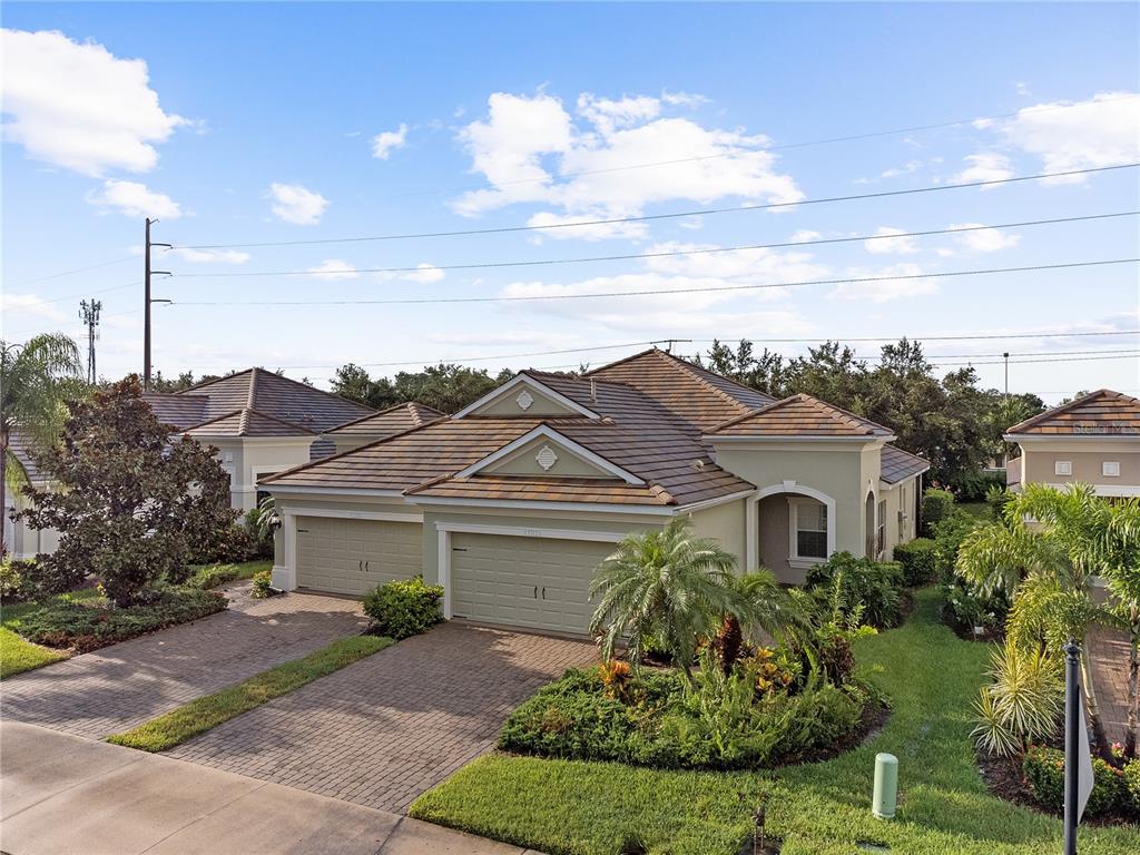 FAIRFIELD - фото