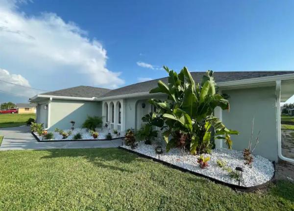 ROTONDA WEST PEBBLE BEACH