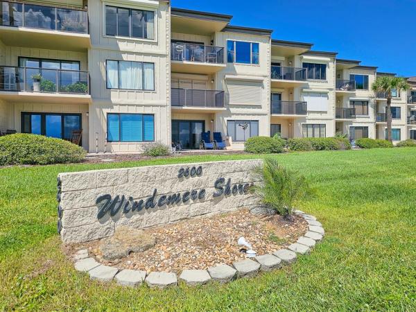 WINDEMERE SHORES CONDO