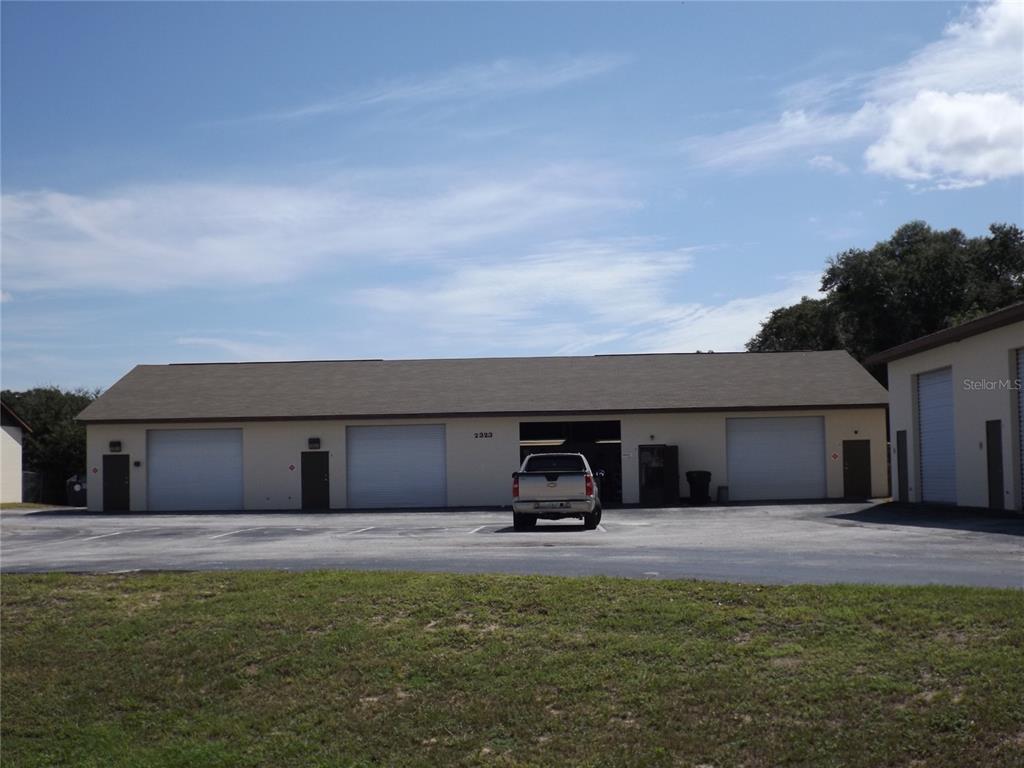 Commercial - фото