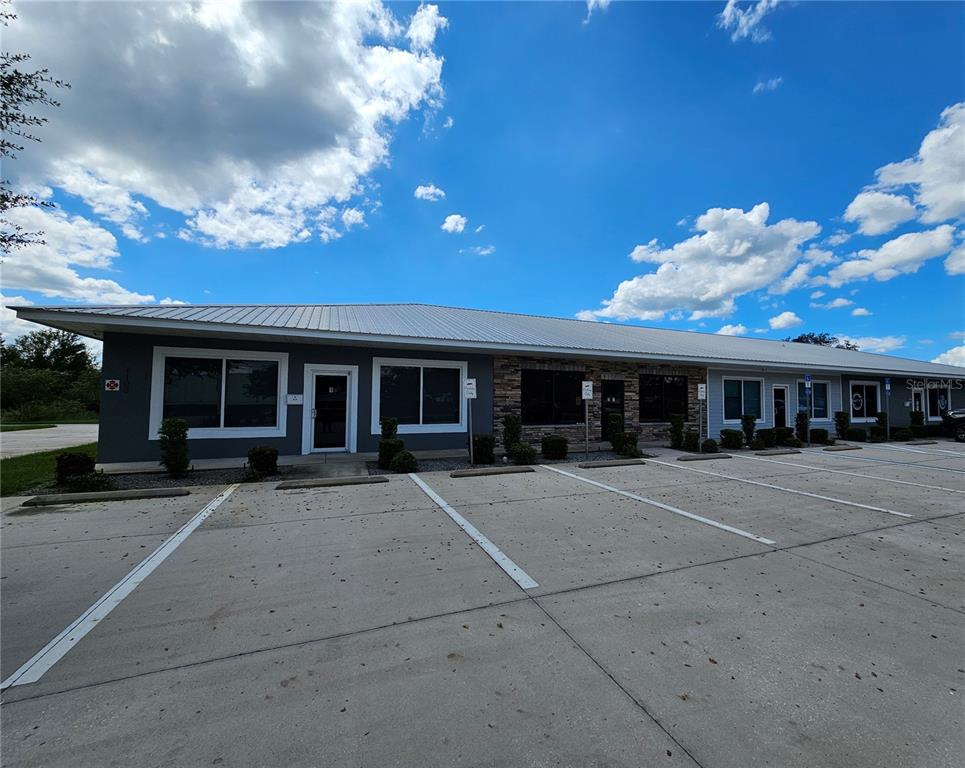 Commercial - фото