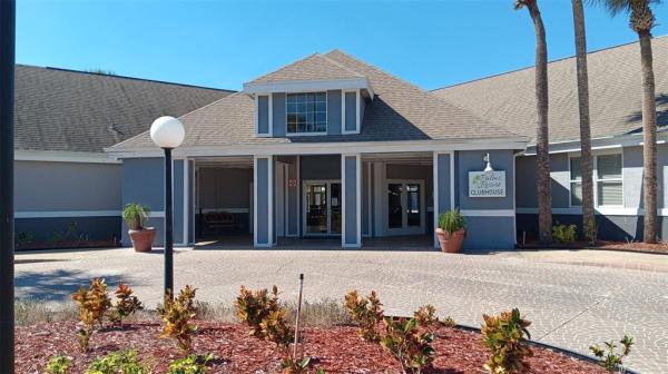 PARKWAY PALMS RESORT MAINGATE CONDO