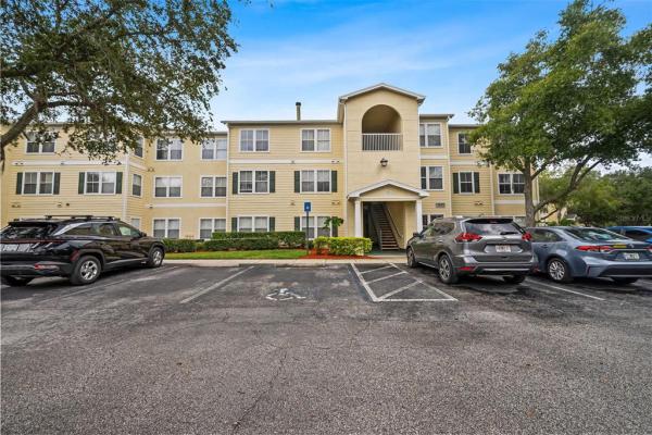 EQUESTRIAN PARC AT HIGHWOODS P